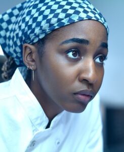 Ayo Edebiri 1 683c29a1 3eee 4c65 94c8 5359bc434802 6643 0000032e536684d8 file attrici emergenti, Ayo Edebiri, Cinema, Hollywood, Julia Roberts, Luca Guadagnino, The Bear video-cinema